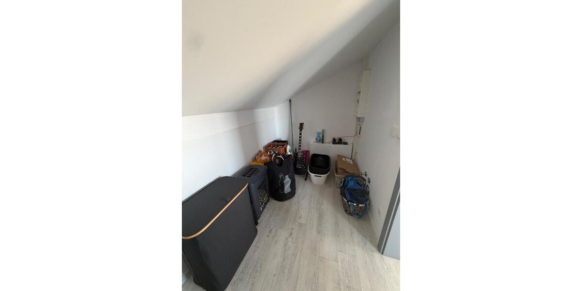 Dachgeschoßwohnung Calberlah - 1.5 Zimmer, 78 m&sup2;, 775&euro; | Angebot:25351140