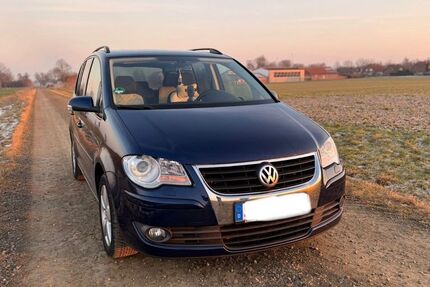 VW Touran 151.000 km 7.000 &euro; Salzgitter 38228