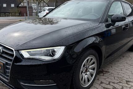 Audi A3 130.000 km 11.900 &euro; Lehre 38165