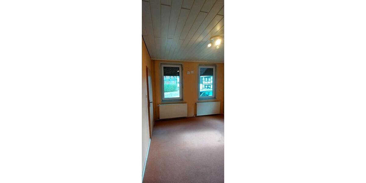 Einfamilienhaus Salzgitter Ortschaft Südost - 11 Zimmer, 207 m&sup2;, 139.000&euro; | Angebot:24294255