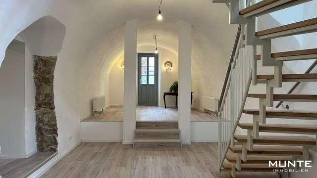 Etagenwohnung Denkte - 7 Zimmer, 208 m&sup2;, 1.554&euro; | Angebot:22138382