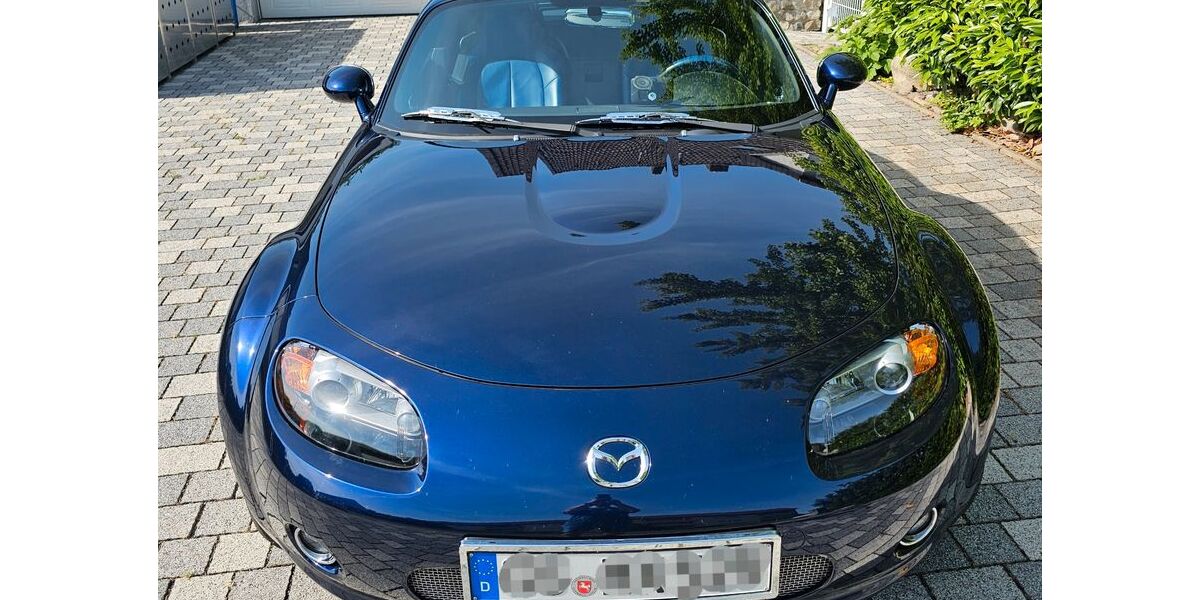 Mazda MX-5 90.000 km 8.200 &euro; Goslar 38690