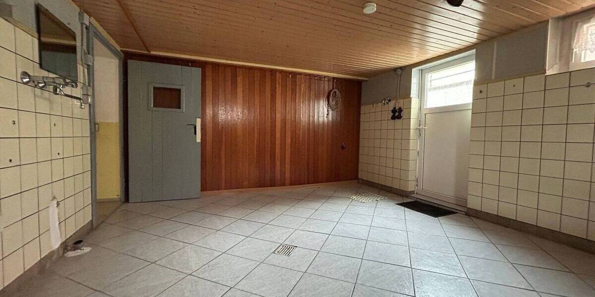 Einfamilienhaus Uehrde - 6 Zimmer, 120 m&sup2;, 135.000&euro; | Angebot:26608581