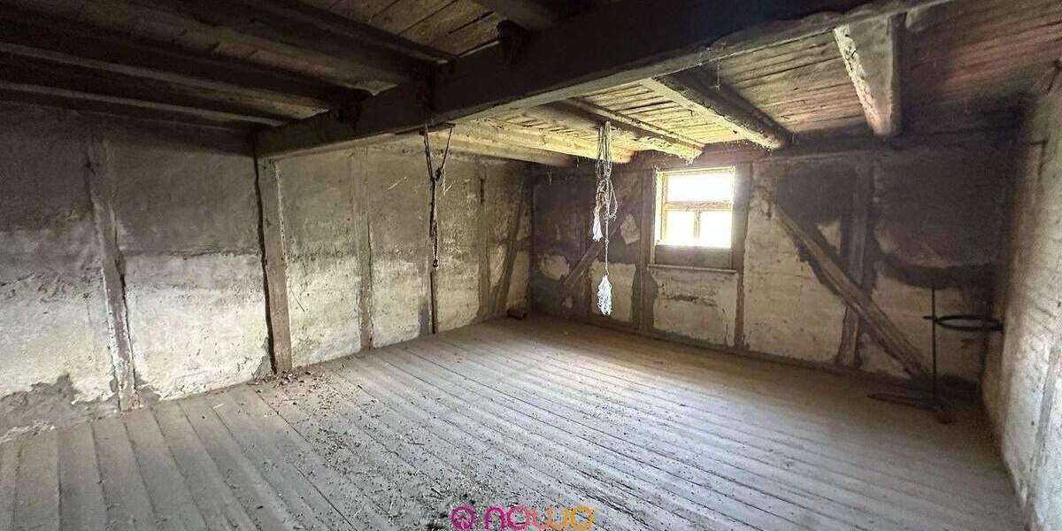 Bauernhaus, Landhaus Lengede Woltwiesche - 9 Zimmer, 284 m&sup2;, 325.000&euro; | Angebot:25671991