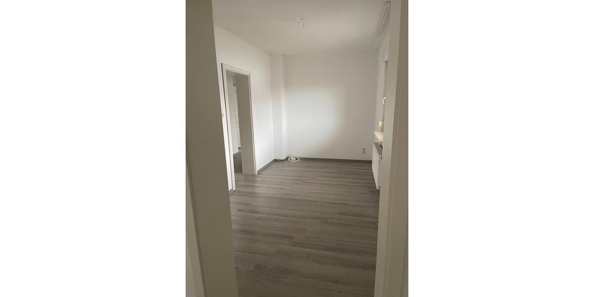Etagenwohnung Lengede - 6 Zimmer, 120 m&sup2;, 1.440&euro; | Angebot:25887202