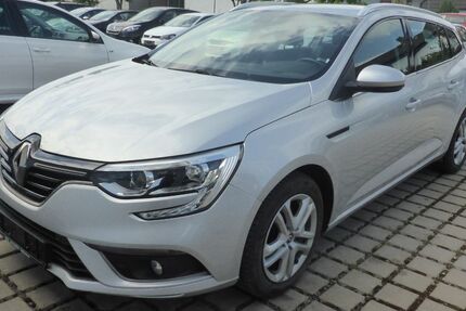 Renault Megane 87.300 km 9.990 &euro; Wolfenbüttel 38304