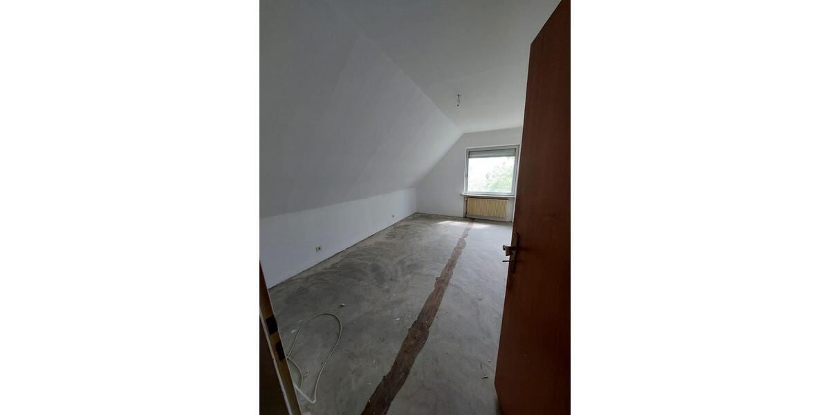 Einfamilienhaus Liebenburg - 10 Zimmer, 162 m&sup2;, 150.000&euro; | Angebot:26626140