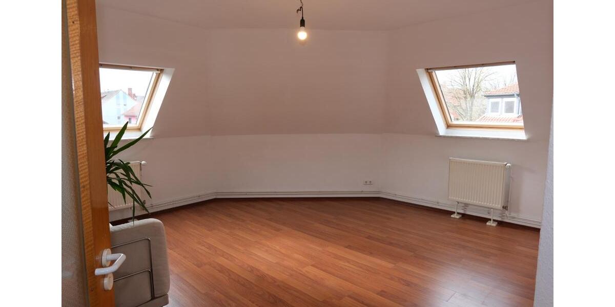 Dachgeschoßwohnung Braunschweig Westliches Ringgebiet - 2 Zimmer, 55 m&sup2;, 700&euro; | Angebot:26030384