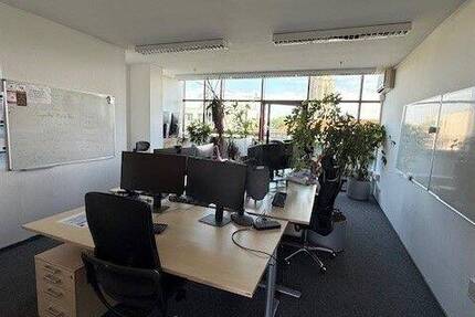 Gewerbeobjekt Braunschweig Innenstadt - 7 Zimmer, 271 m&sup2;, 2.710&euro; | Angebot:25682881