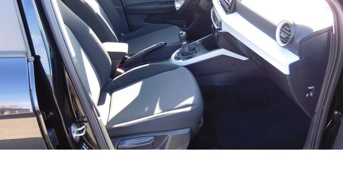 Seat Arona 1.0 Style TSI BMT Radio Klima Alu 26.000 km 16.690 &euro; Vordorf 38533