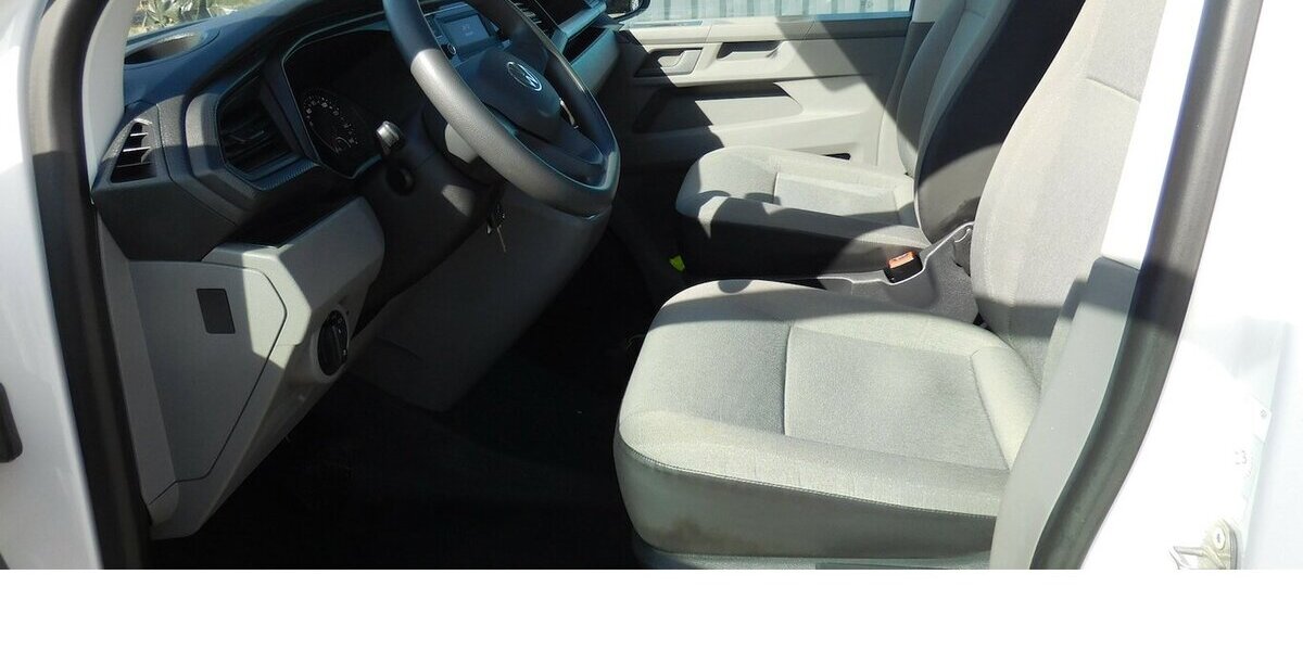 VW T6.1 Transporter 1 Abt e- Lang DSG 4-Gang Klima 13.800 km 15.990 &euro; Vordorf 38533