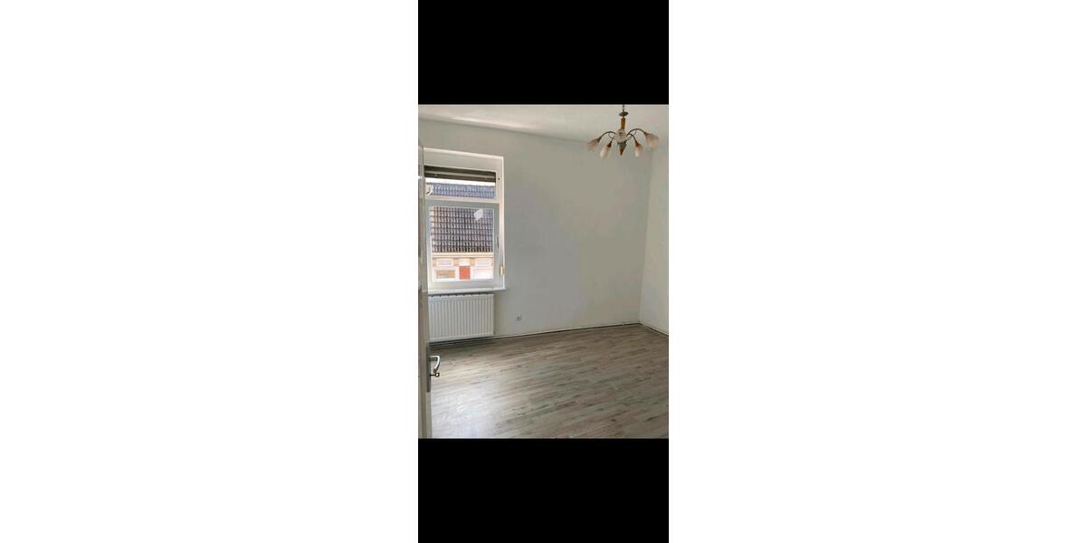 Etagenwohnung Peine - 3 Zimmer, 66 m&sup2;, 660&euro; | Angebot:25853400