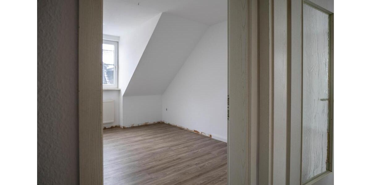 Dachgeschoßwohnung Braunschweig Wabe-Schunter-Beberbach - 4 Zimmer, 74 m&sup2;, 795&euro; | Angebot:24814248