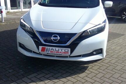 Nissan Leaf 24.049 km 15.950 &euro; Braunschweig 38112