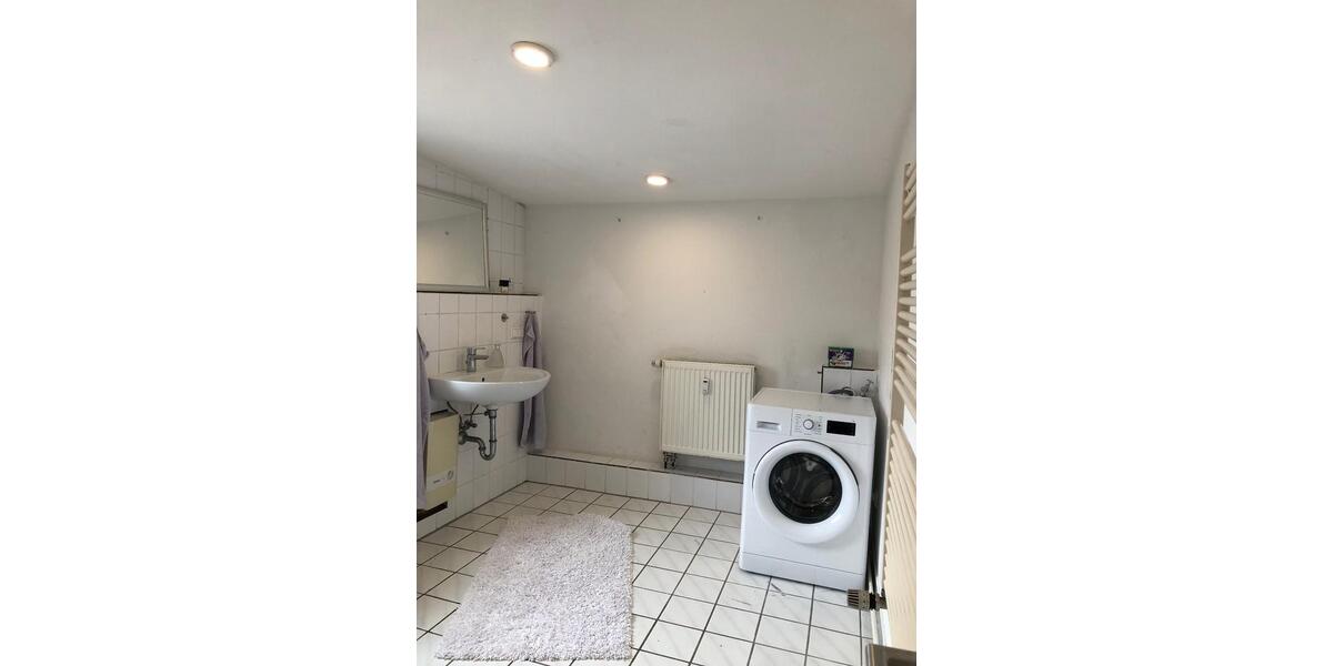 Etagenwohnung Peine - 3.5 Zimmer, 105 m&sup2;, 1.000&euro; | Angebot:25882543