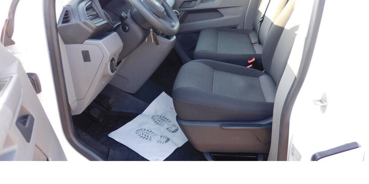 VW T6.1 Transporter 2.0 TDI BMT 3Sitze Navi Klima 30.000 km 28.990 &euro; Vordorf 38533