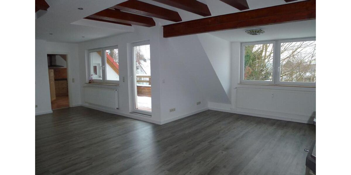 Dachgeschoßwohnung Braunschweig Lehndorf-Watenbüttel - 3 Zimmer, 118 m&sup2;, 1.150&euro; | Angebot:24813088