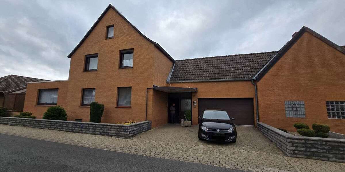 Einfamilienhaus Peine Peine Kernstadt - 5 Zimmer, 180 m&sup2;, 329.000&euro; | Angebot:25168321