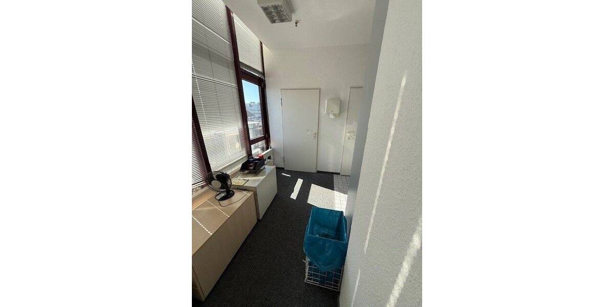 Gewerbeobjekt Braunschweig Innenstadt - 7 Zimmer, 271 m&sup2;, 2.710&euro; | Angebot:25682881