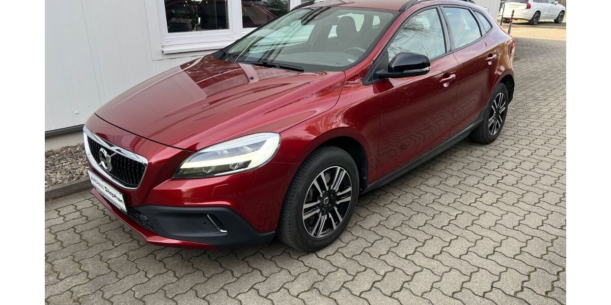 Volvo V40 Cross Country 74.100 km 15.590 &euro; Goslar OT Vienenburg 38690