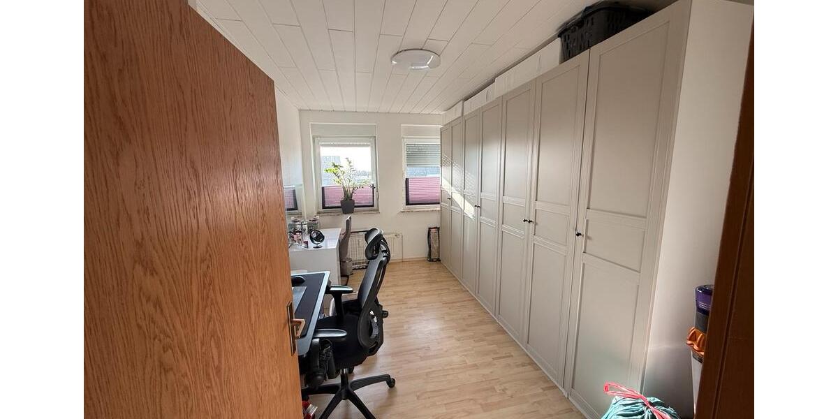 Etagenwohnung Schöningen - 3 Zimmer, 77 m&sup2;, 649&euro; | Angebot:25547957