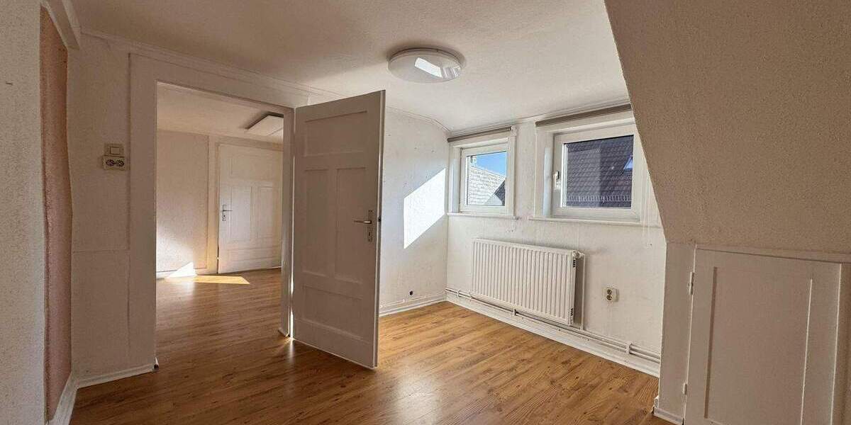 Doppelhaushälfte Goslar Altstadt - 8 Zimmer, 174 m&sup2;, 330.000&euro; | Angebot:25821881