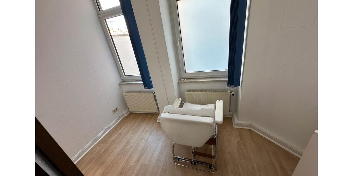 Etagenwohnung Braunschweig - 5 Zimmer, 129 m&sup2;, 1.330&euro; | Angebot:26044840