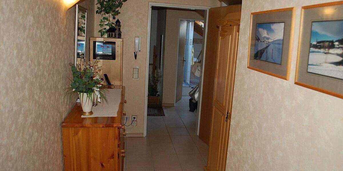 Einfamilienhaus Salzgitter Lebenstedt - 8 Zimmer, 208 m&sup2;, 419.900&euro; | Angebot:26202289