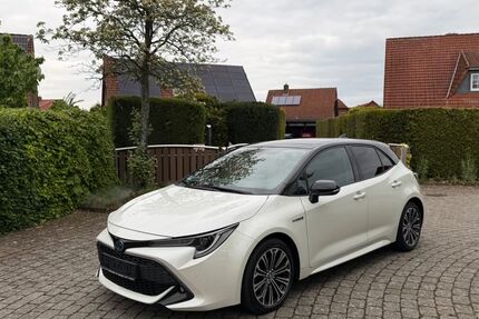 Toyota Corolla 112.000 km 15.900 &euro; Salzgitter 38259