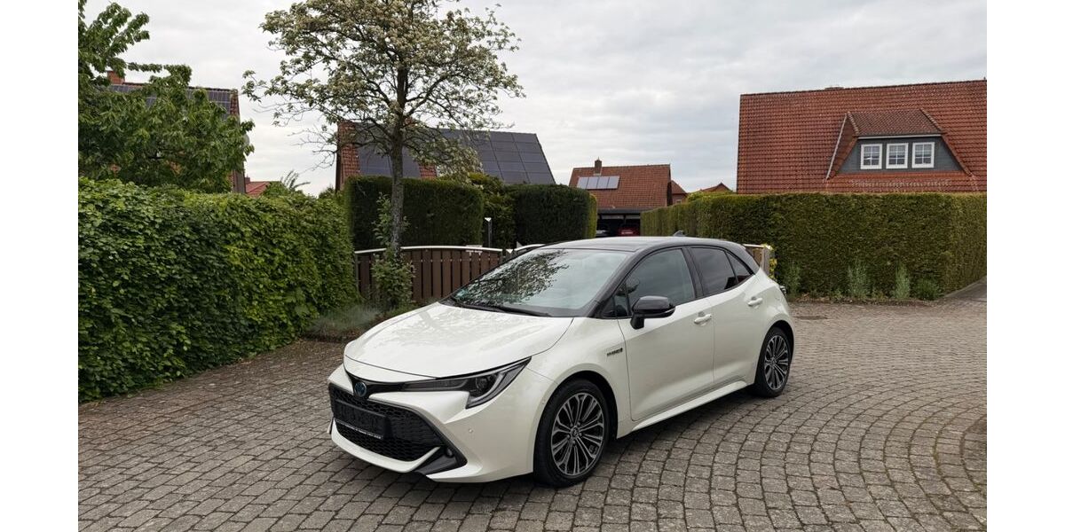 Toyota Corolla 112.000 km 15.900 &euro; Salzgitter 38259
