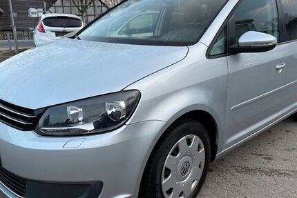 VW Touran 190.000 km 8.100 &euro; Lehre 38165