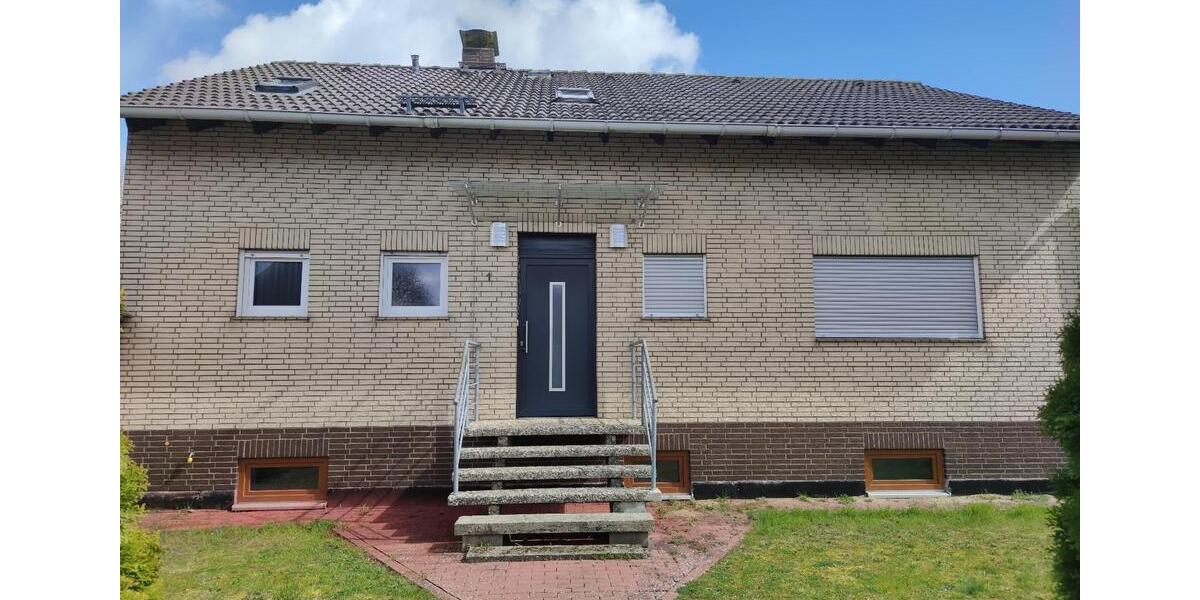 Einfamilienhaus Adenbüttel - 5 Zimmer, 150 m&sup2;, 400.000&euro; | Angebot:24662615