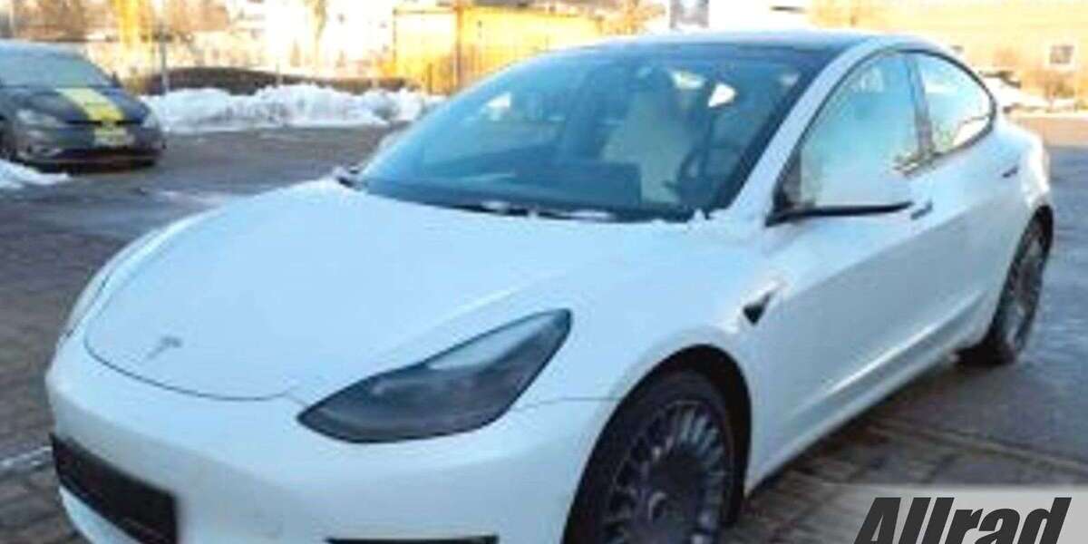 Tesla Model 3 26.750 km 29.350 &euro; Schöningen 38364