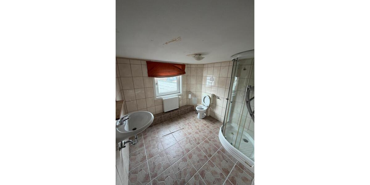 Etagenwohnung Langelsheim - 5.5 Zimmer, 135 m&sup2;, 1.000&euro; | Angebot:25225899