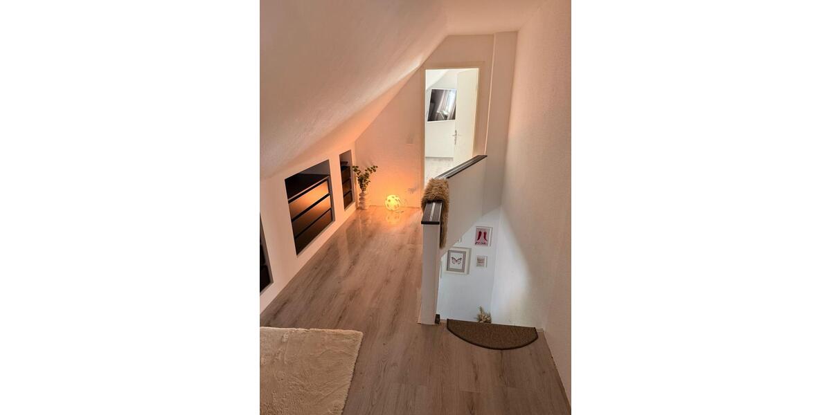 Einfamilienhaus Königslutter am Elm - 3 Zimmer, 130 m&sup2;, 1.300&euro; | Angebot:26461234