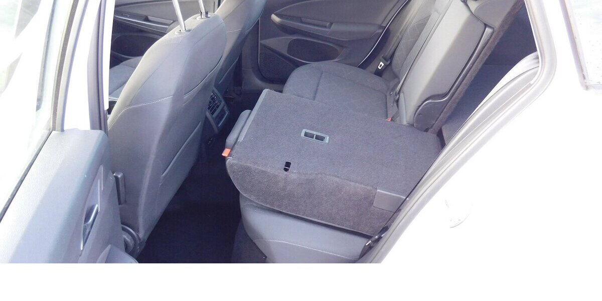 VW Golf Variant VIII 1.5 Life TSI Navi Klima Alu 31.700 km 19.990 &euro; Vordorf 38533