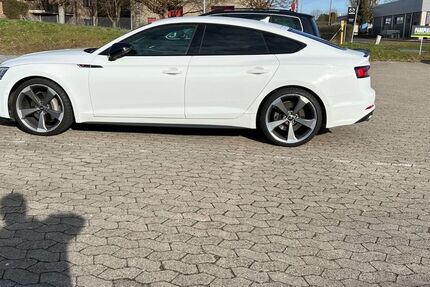 Audi A5 88.000 km 27.999 &euro; Salzgitter 38228