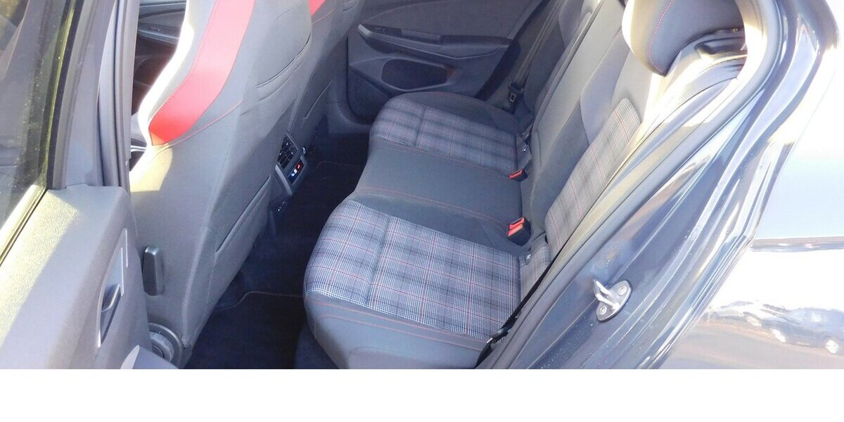 VW Golf 2.0 VIII GTI Performance TSI BMT Navi 25.600 km 24.990 &euro; Vordorf 38533