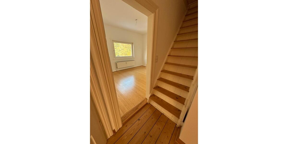 Dachgeschoßwohnung Langelsheim - 3 Zimmer, 71 m&sup2;, 570&euro; | Angebot:25075501