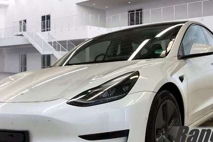 Tesla Model 3 49.450 km 24.900 &euro; Schöningen 38364