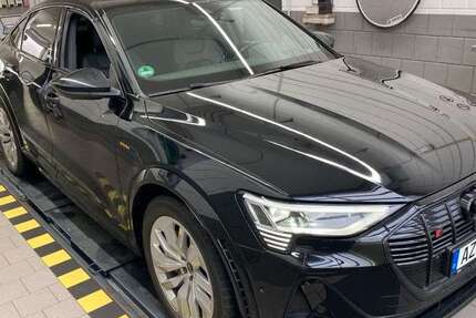 Audi e-tron 36.300 km 44.950 &euro; Salzgitter 38259