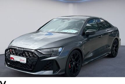 Audi RS3 2.000 km 70.550 &euro; Braunschweig 38124