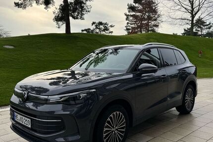 VW Tiguan 18.500 km 34.888 &euro; Koenigslutter 38154