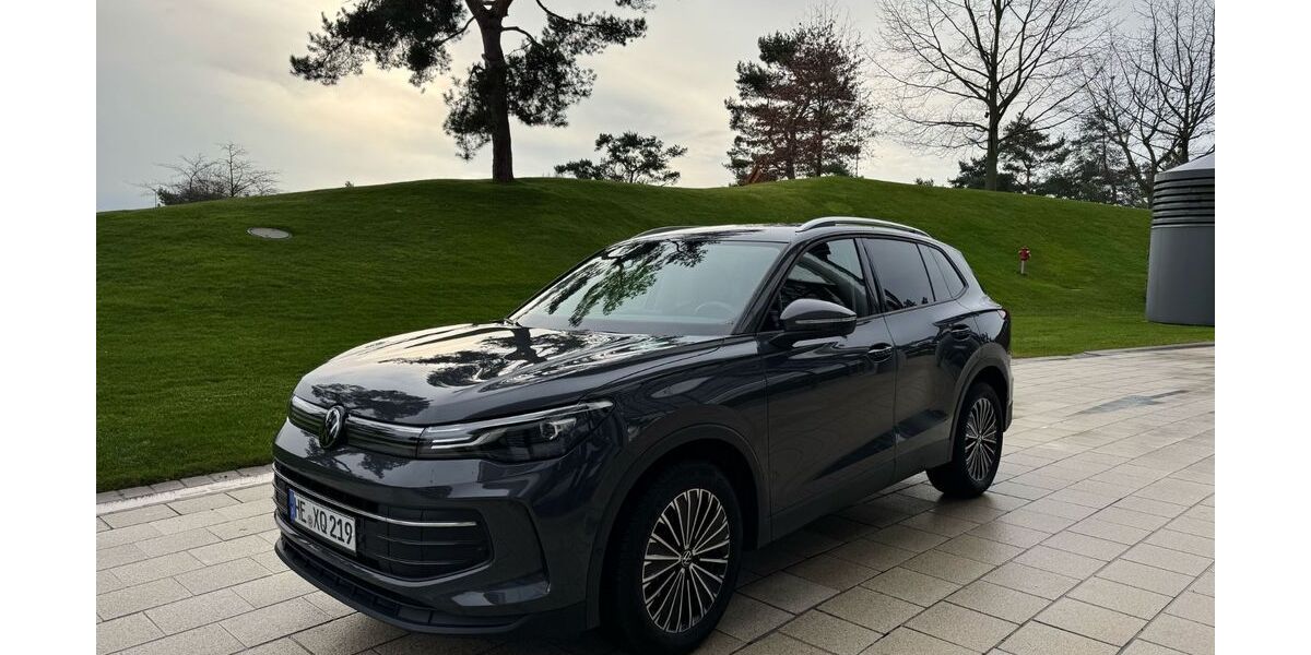 VW Tiguan 18.500 km 35.300 &euro; Koenigslutter 38154