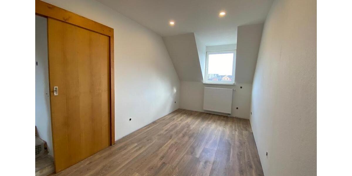 Terrassenwohnung Braunschweig Wabe-Schunter-Beberbach - 3 Zimmer, 98 m&sup2;, 900&euro; | Angebot:25976442