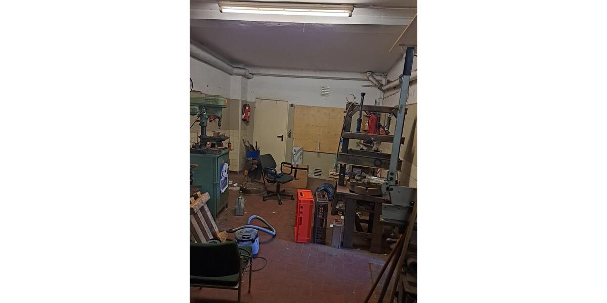 Mehrfamilienhaus, Wohnhaus Schöningen - 15 Zimmer, 330 m&sup2;, 125.000&euro; | Angebot:25397542