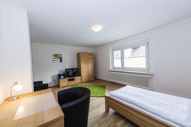 Etagenwohnung Braunschweig Watenbüttel - 2 Zimmer, 80 m&sup2;, 950&euro; | Angebot:20974705