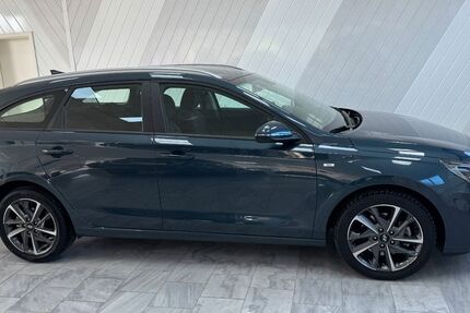 Hyundai i30 23.251 km 21.590 &euro; Liebenburg 38704