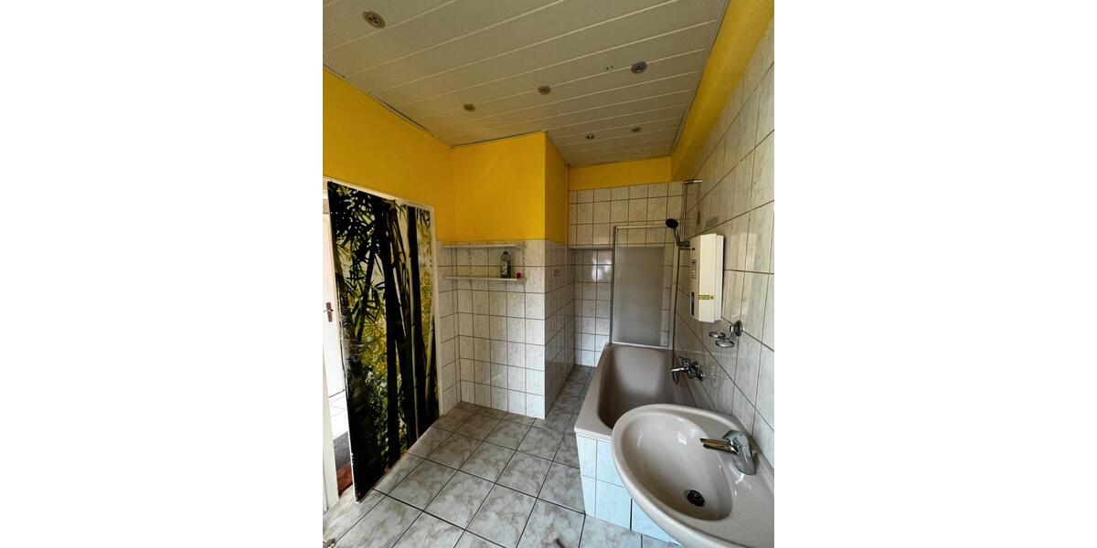 Reihenhaus Schöningen - 6 Zimmer, 220 m&sup2;, 180.000&euro; | Angebot:16650508