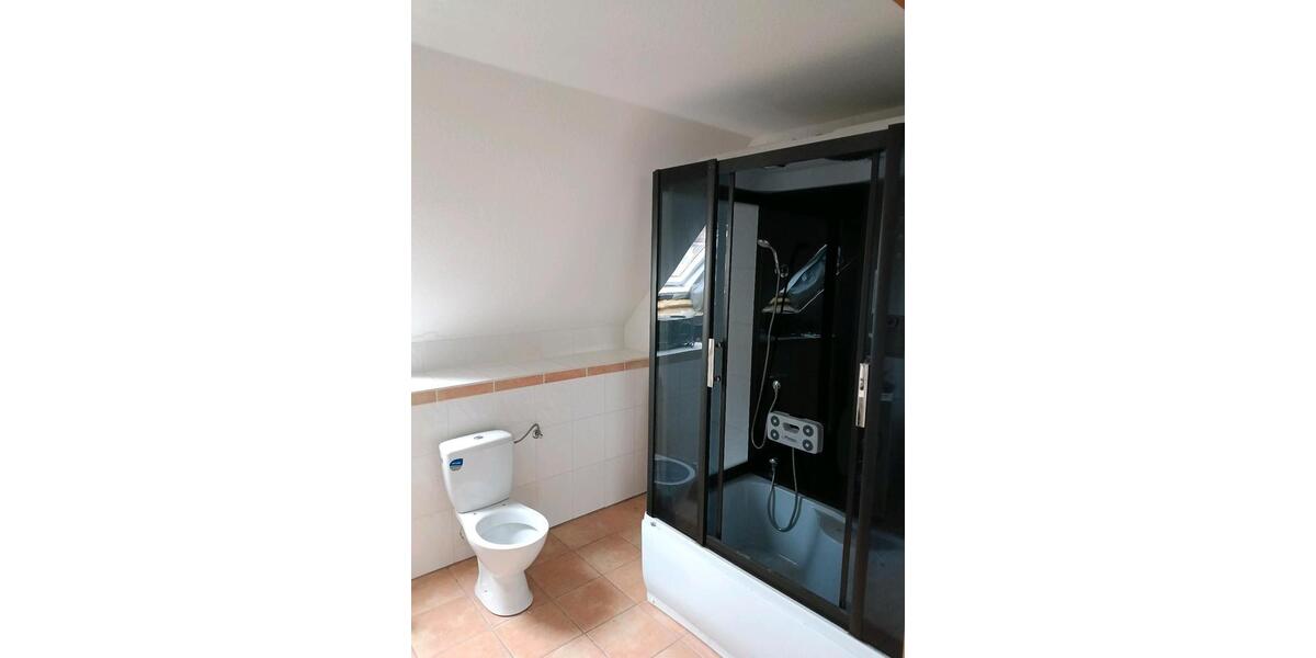 Einfamilienhaus Wolsdorf - 8 Zimmer, 225 m&sup2;, 295.000&euro; | Angebot:26039799